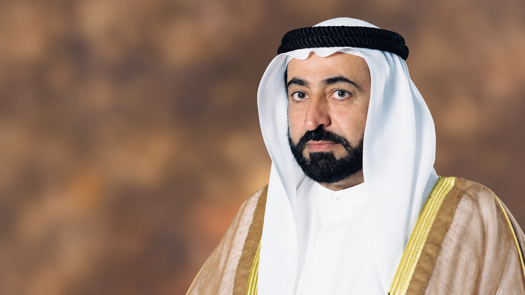 حاكم الشارقة يعتمد رفع مستوى العيش الكريم في حكومة الشارقة إلى 20 ألف درهم شهرياً بتكلفة سنوية إجمالية تزيد عن مليار و187 مليون درهم
